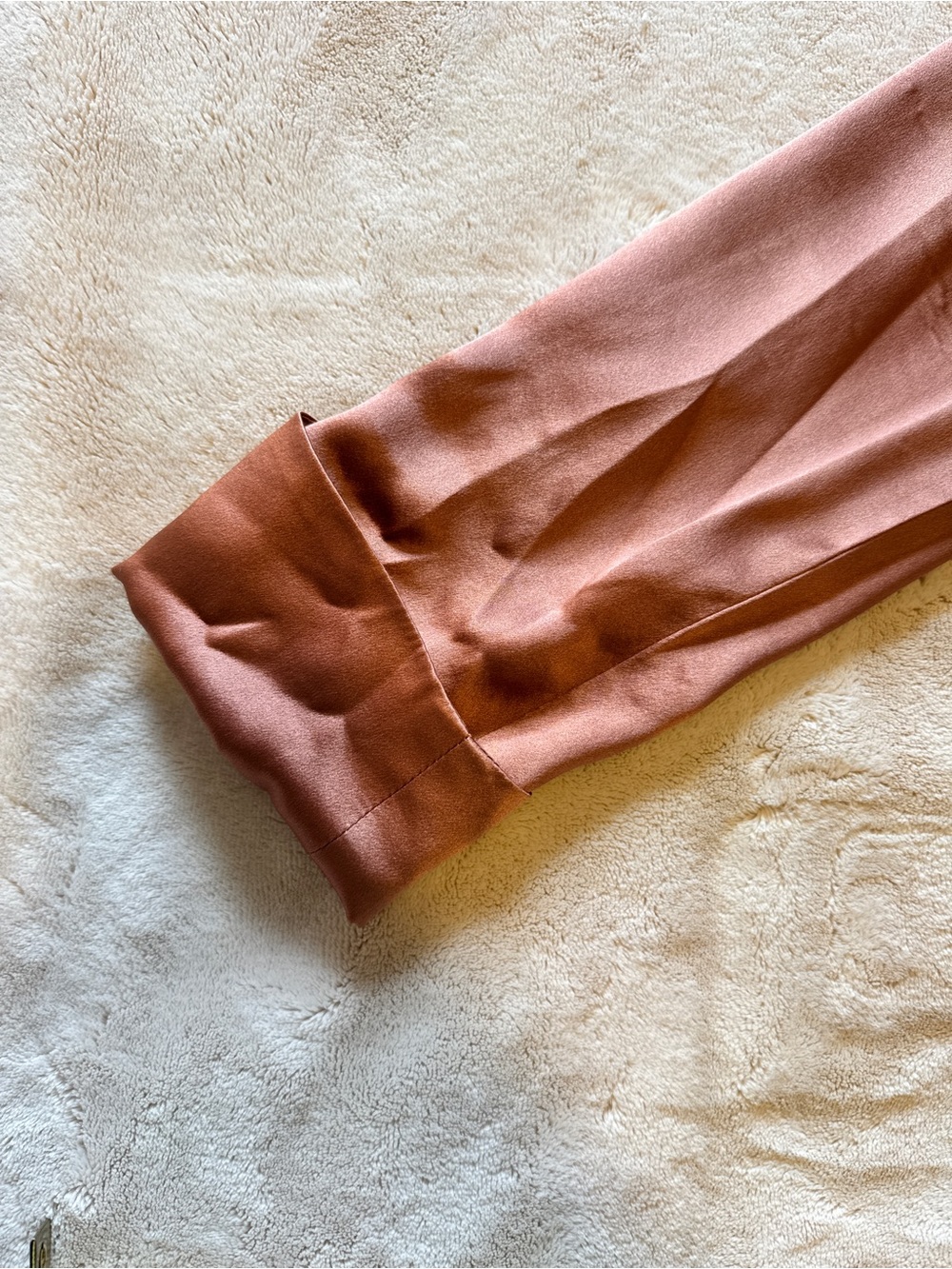 Reformation 100% Silk Pink Rust Button Up Top, XS (Many flaws see pics) - Picture 15 of 15